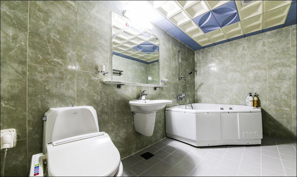 Nice Hotel Uijeongbu Extérieur photo