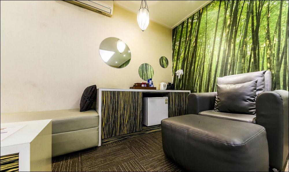 Nice Hotel Uijeongbu Extérieur photo