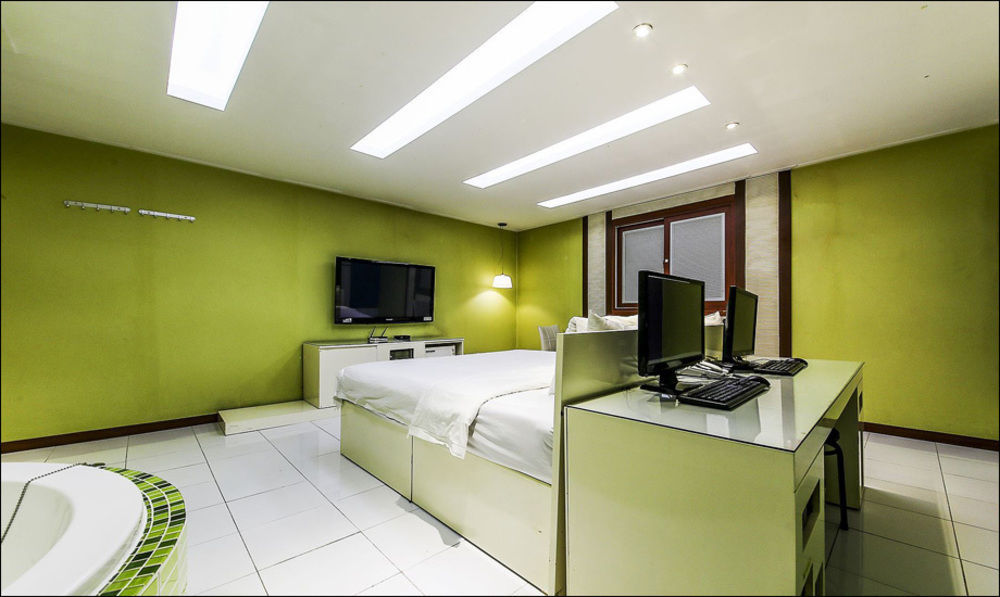 Nice Hotel Uijeongbu Extérieur photo