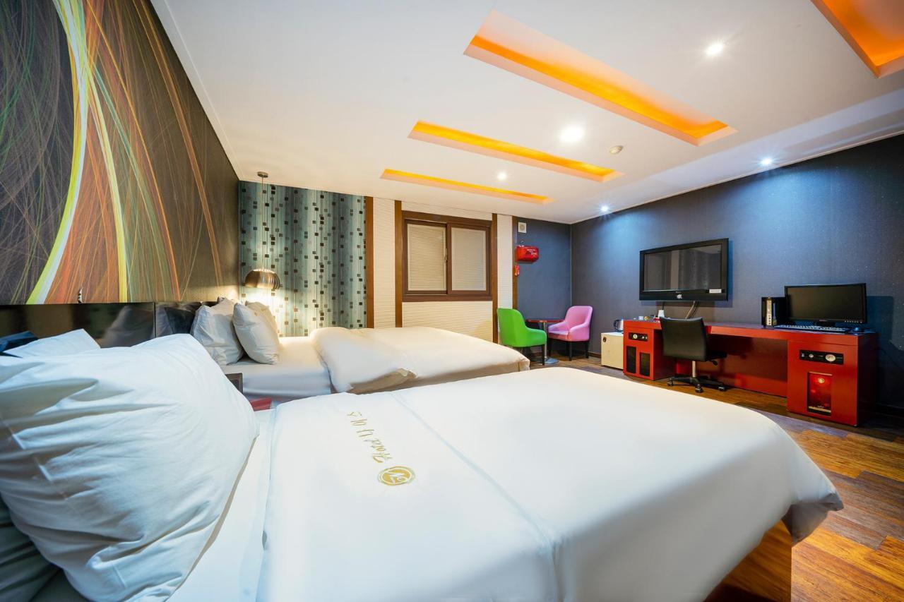 Nice Hotel Uijeongbu Extérieur photo